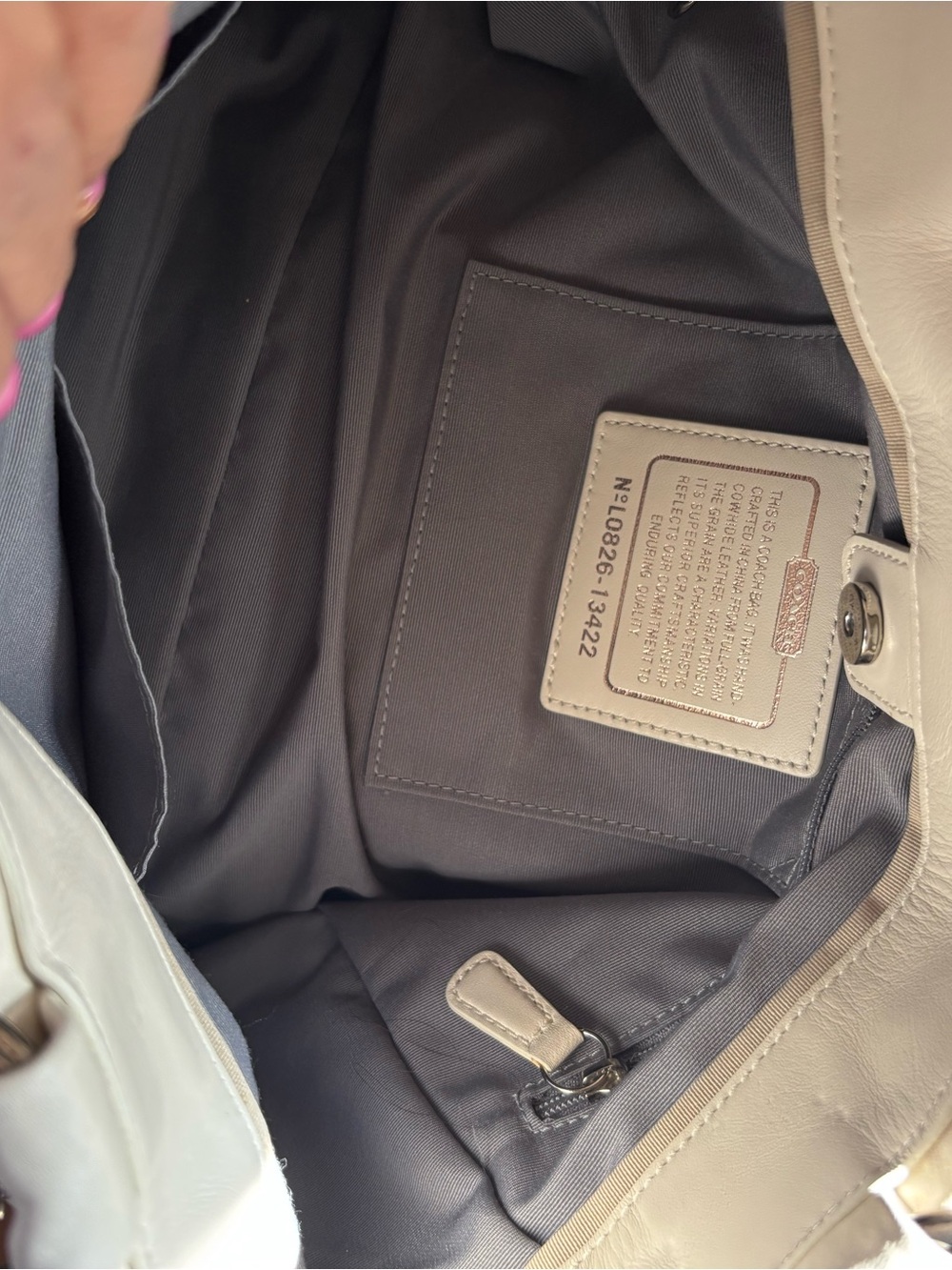Coach Off White Leather Shoulder Tote with Turnlock Detail - Picture 9 of 15